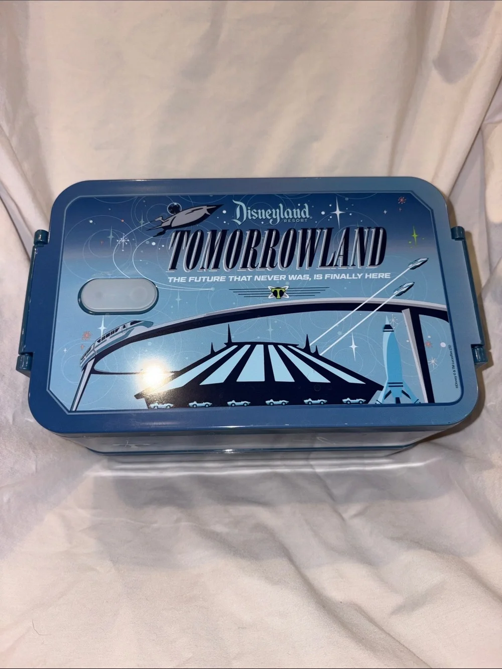 🚀 Disneyland Tomorrowland Blue Collector Bento Box